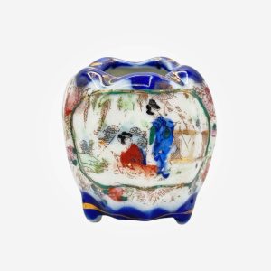 Antique Signed Footed Vase Japanese Kutani style Hand Painted Vase 2.5"